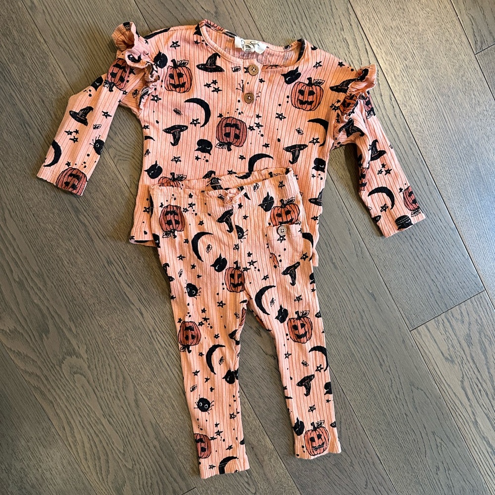 Jessica Simpson ribbed Halloween set